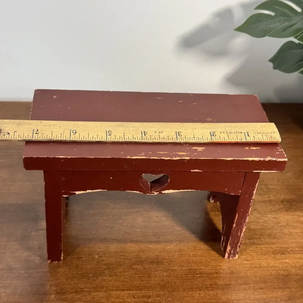 Vintage Small Wood Riser Shelf Rustic Heart Cutout Distressed Red Decor